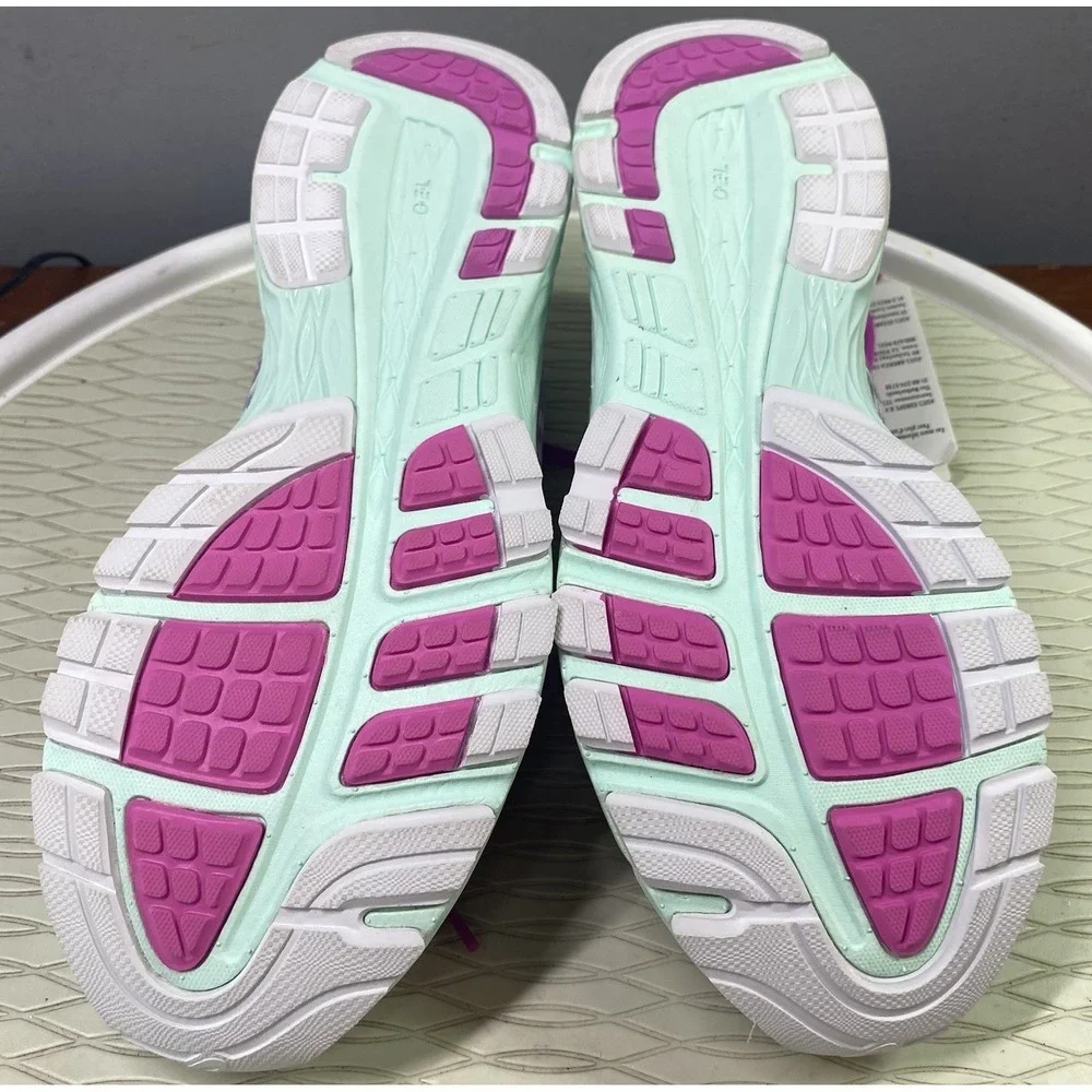 Asics put your
